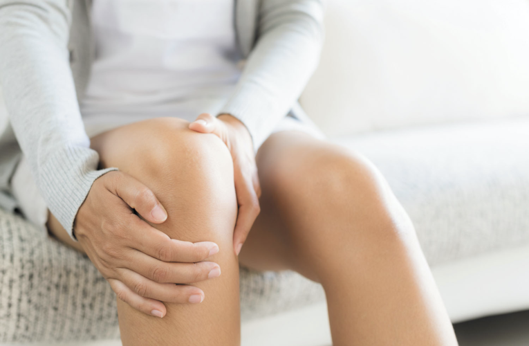 London What Causes Sudden Knee Pain without Injury?